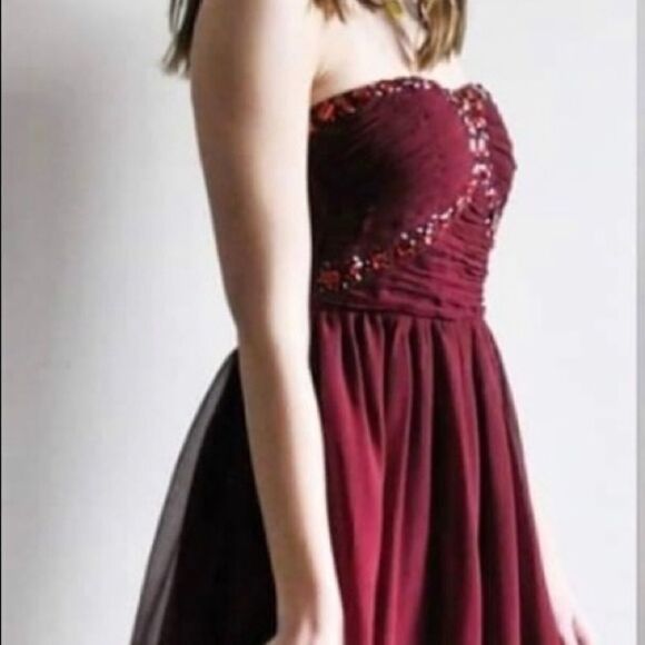Jeweled Strapless Cocktail/Formal Dress‎ - Picture 6 of 16